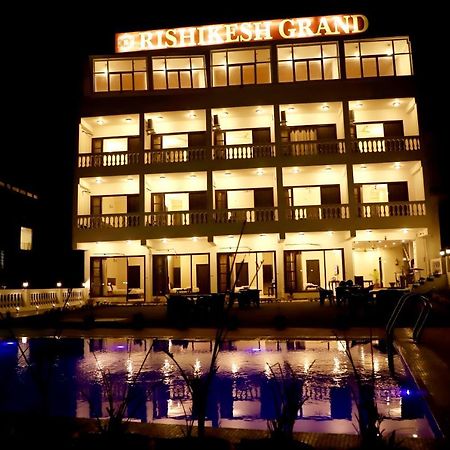 Rishikesh Grand Hotel ภายนอก รูปภาพ