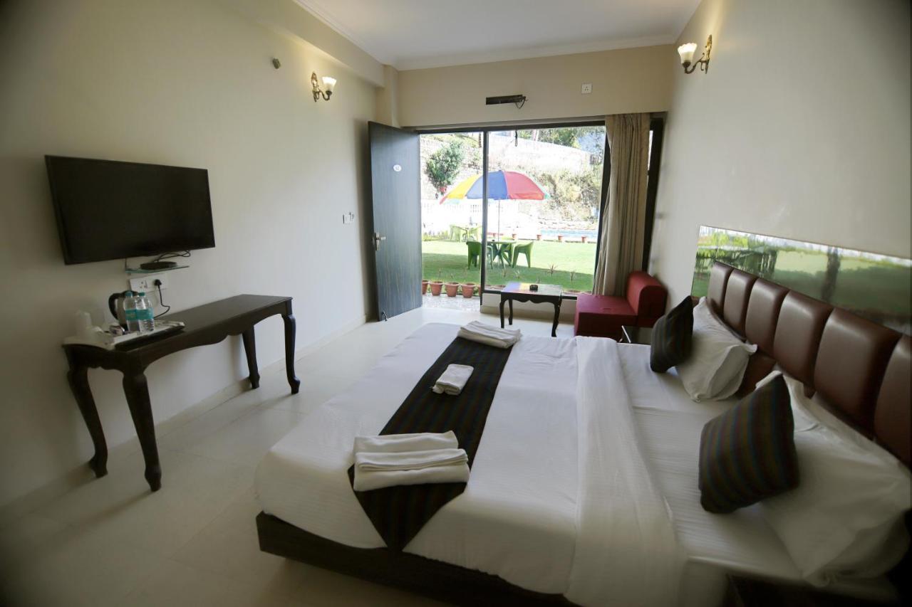Rishikesh Grand Hotel ภายนอก รูปภาพ