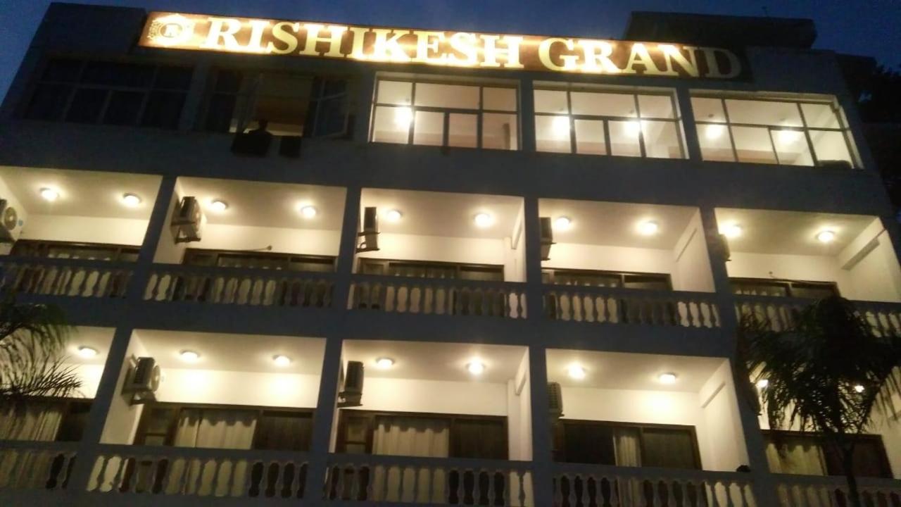 Rishikesh Grand Hotel ภายนอก รูปภาพ