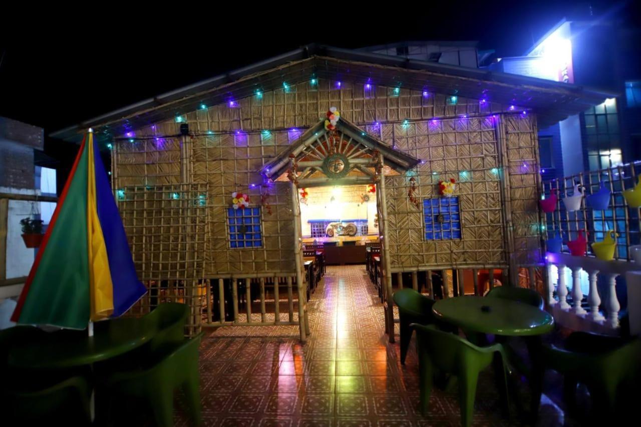 Rishikesh Grand Hotel ภายนอก รูปภาพ