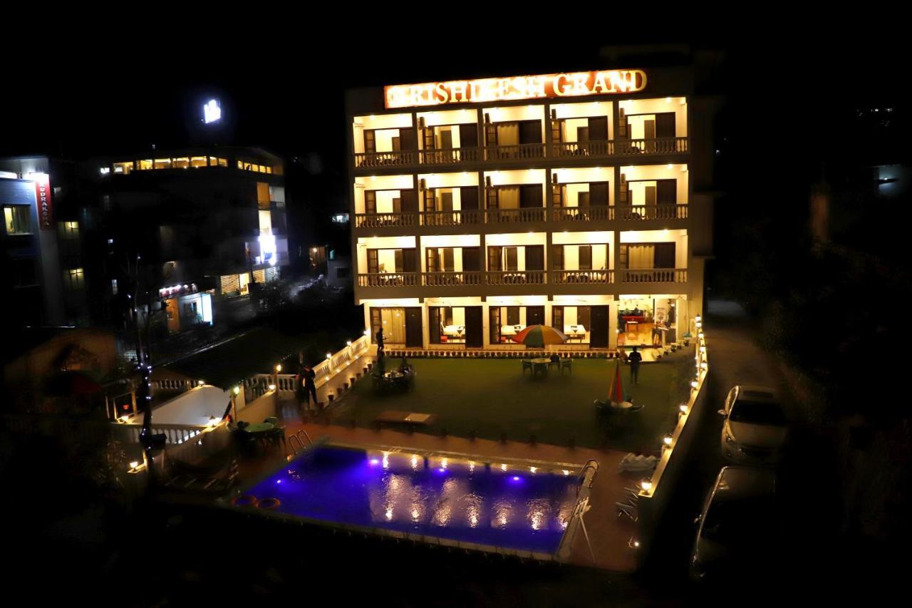 Rishikesh Grand Hotel ภายนอก รูปภาพ