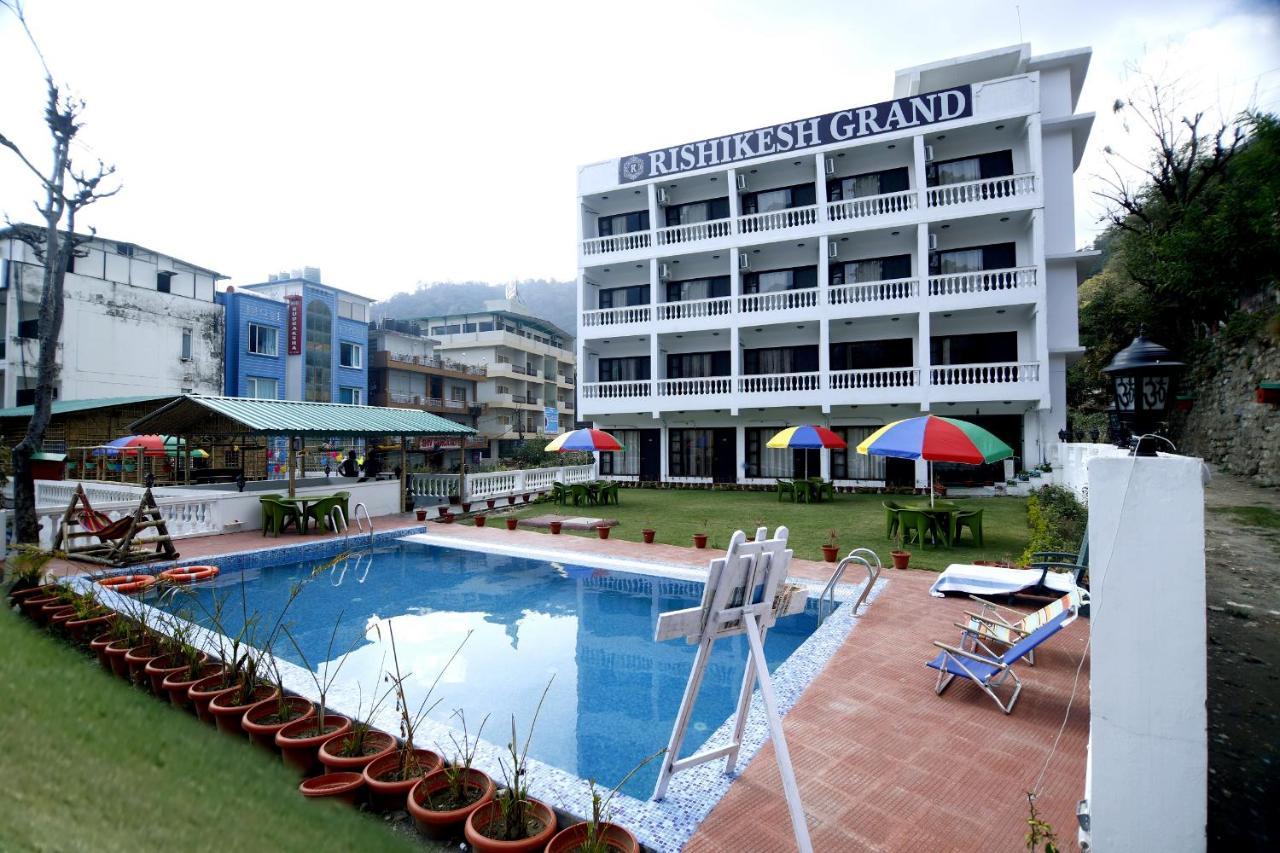 Rishikesh Grand Hotel ภายนอก รูปภาพ
