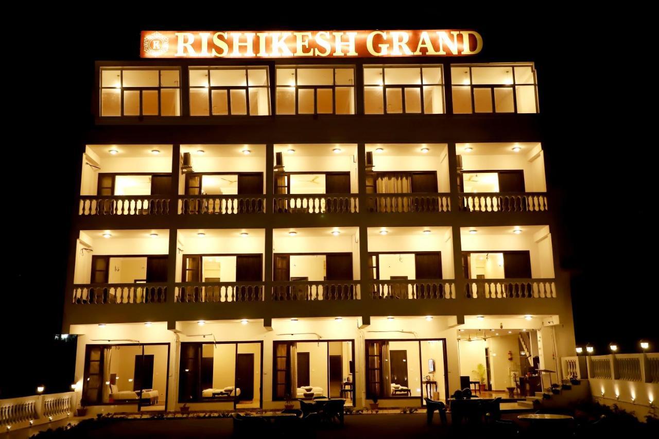 Rishikesh Grand Hotel ภายนอก รูปภาพ