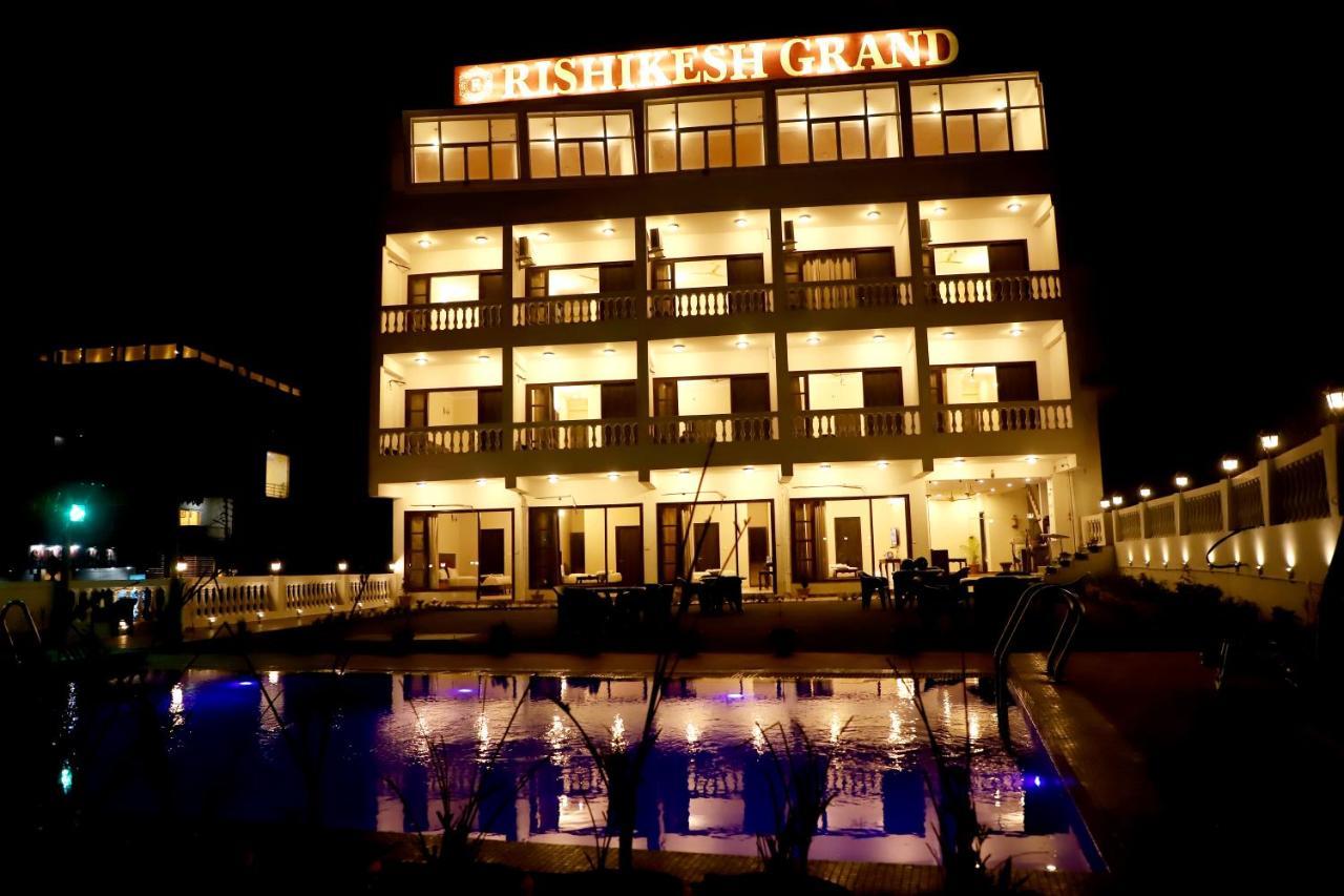 Rishikesh Grand Hotel ภายนอก รูปภาพ